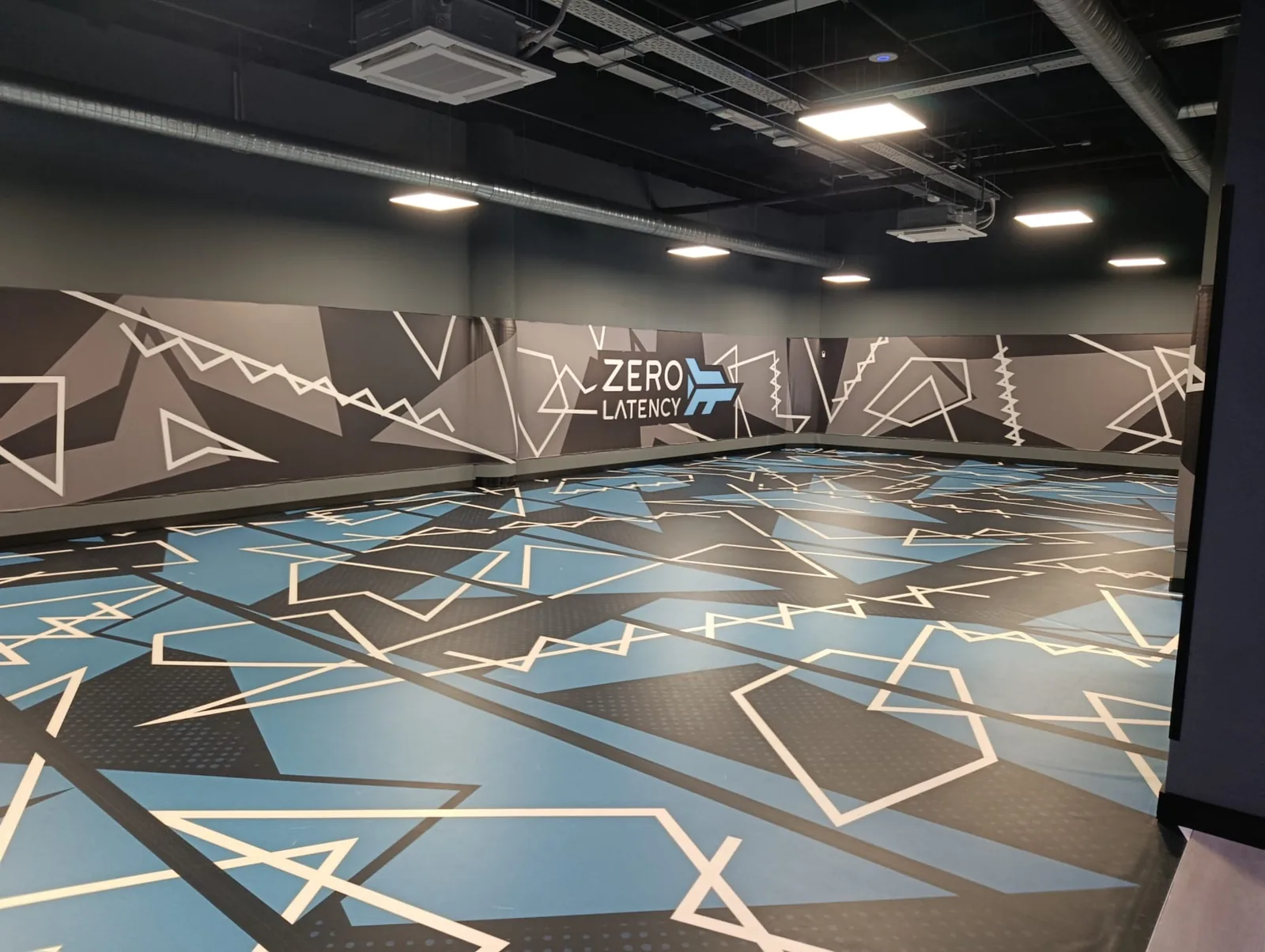 Sala free roam de Zero Latency en meetspaceVR A Coruña Sala free roam de Zero Latency en meetspaceVR A Coruña